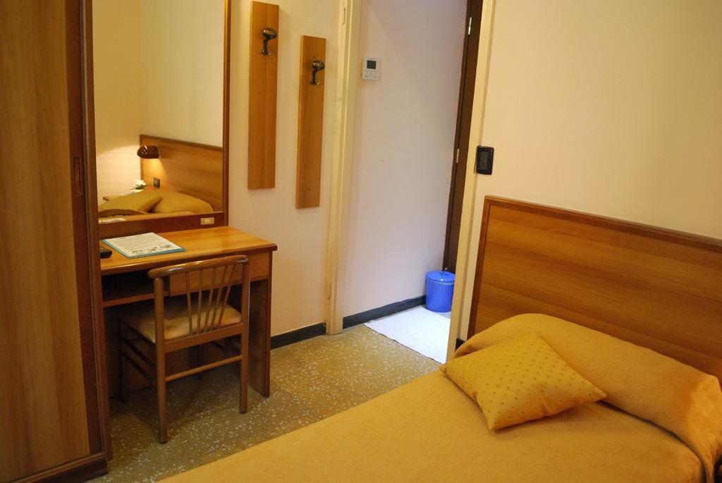 לאיגואליה Hotel Galleano חדר תמונה
