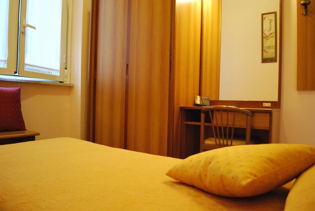 לאיגואליה Hotel Galleano חדר תמונה