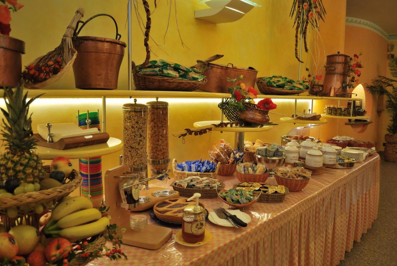 לאיגואליה Hotel Galleano מראה חיצוני תמונה